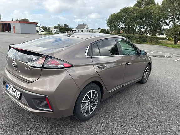 Hyundai Ioniq 2020 photo 2