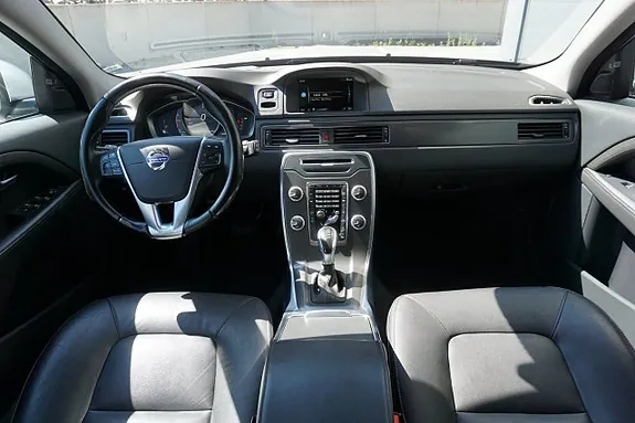 Volvo Xc70 2015 photo 2