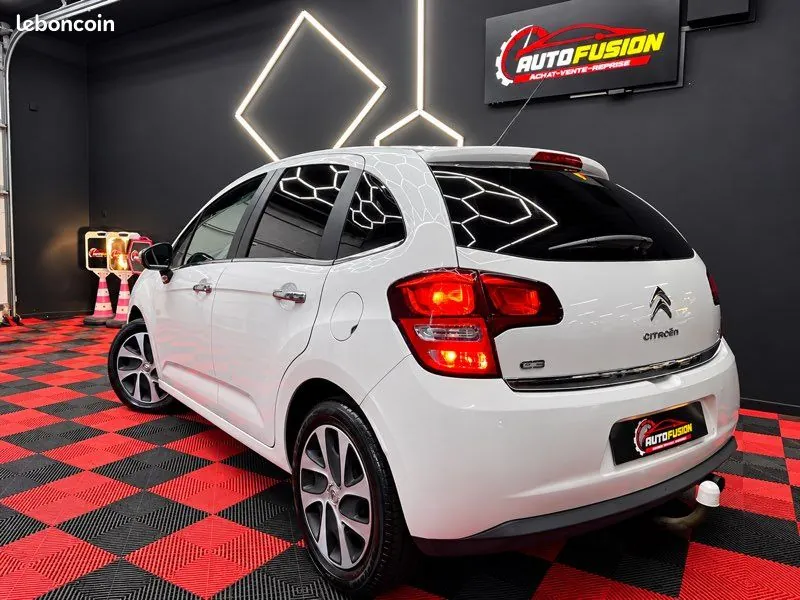 Citroen C3 2012 photo 3