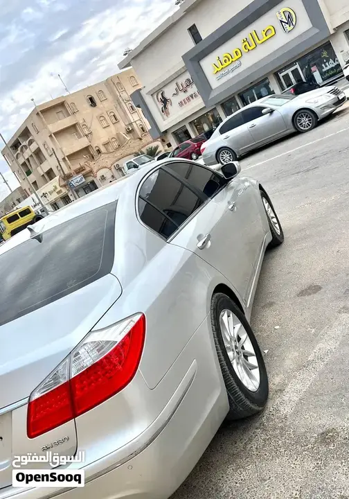 Genesis Sonata 2010 photo 4