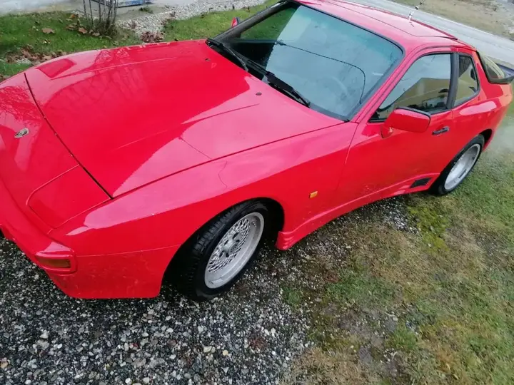 Porsche 944 1985 photo 3