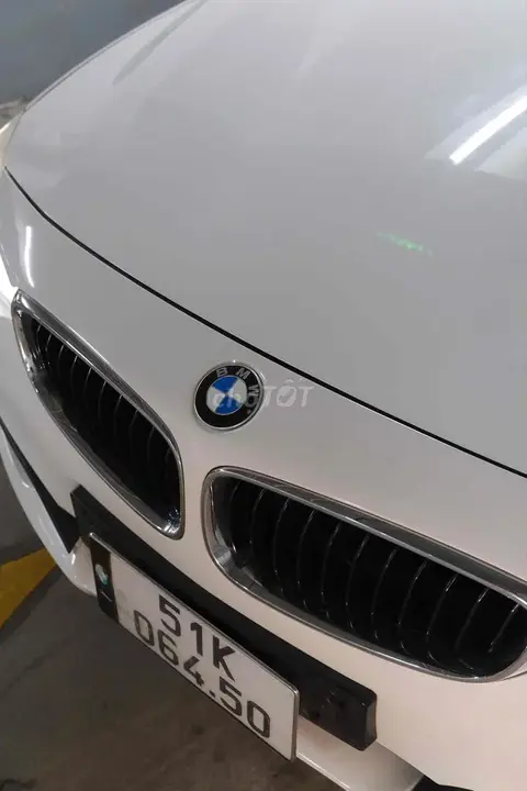 BMW 320I 2013 photo 4