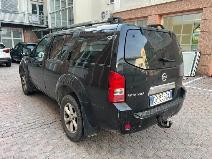 Nissan Pathfinder 2008 photo 2