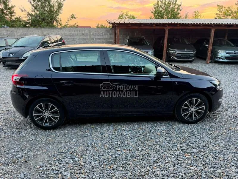 Peugeot 308 2013 photo 4