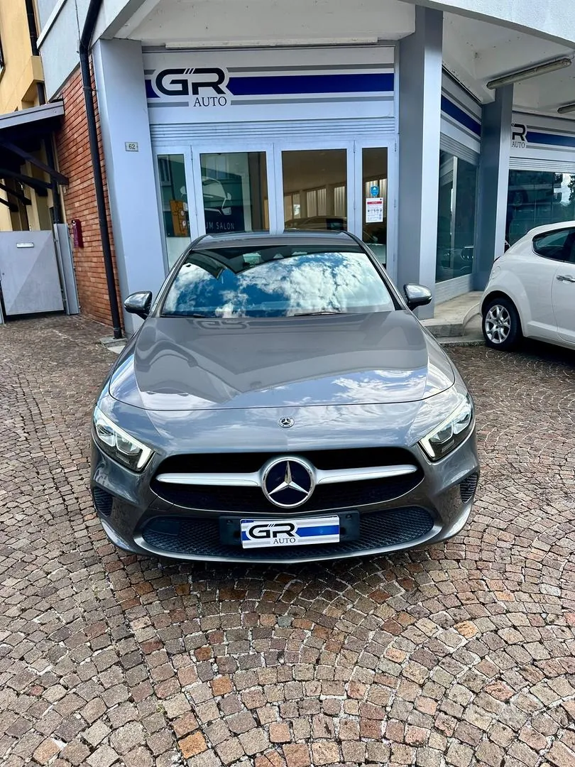 Mercedes-Benz A 180 2019 photo 2