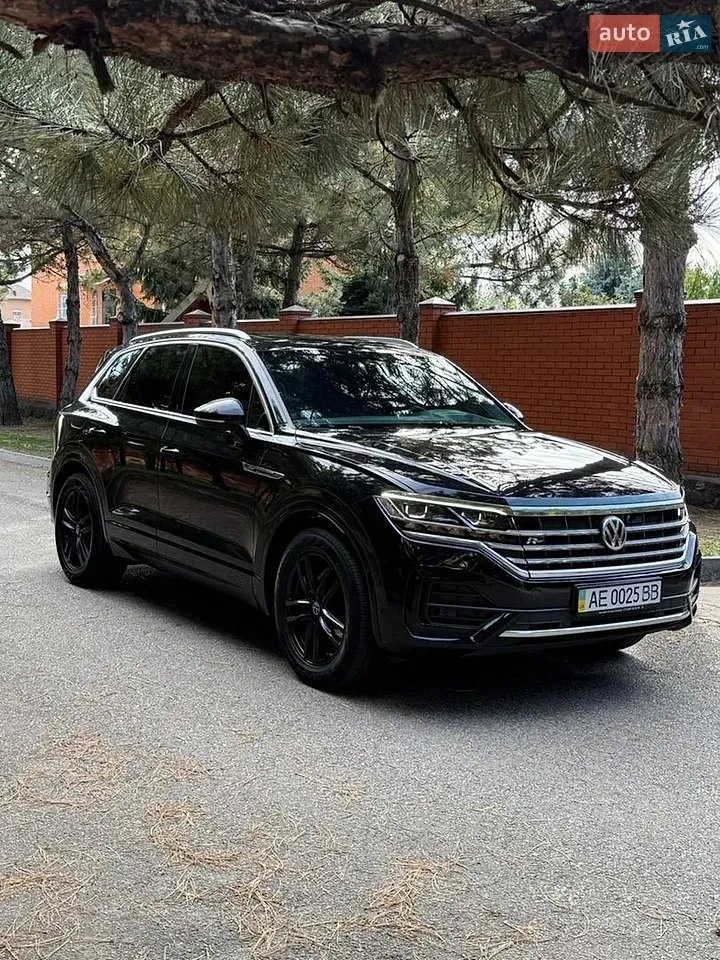 Volkswagen Touareg 2019 photo 2