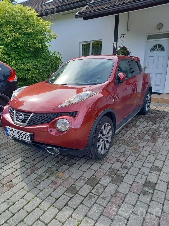 Nissan Juke 2013 photo 2