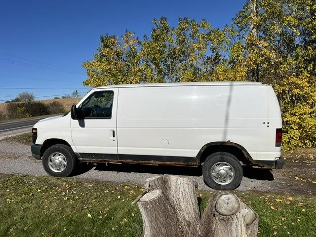Ford E-250