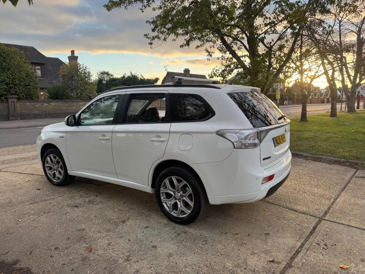 Mitsubishi Outlander 2015 photo 4