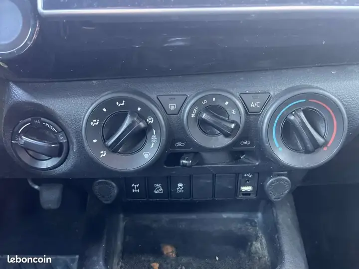 Toyota Hilux 2021 photo 5
