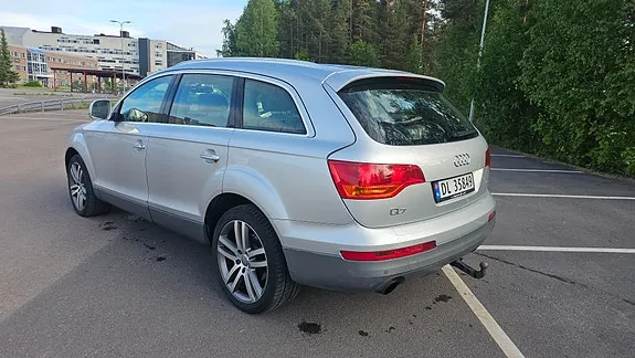Audi Q7 2006 photo 5