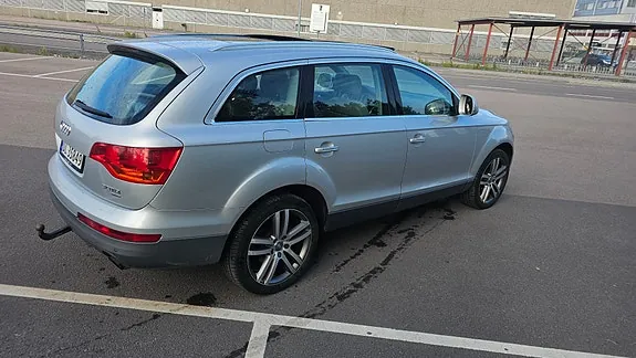 Audi Q7 2006 photo 4