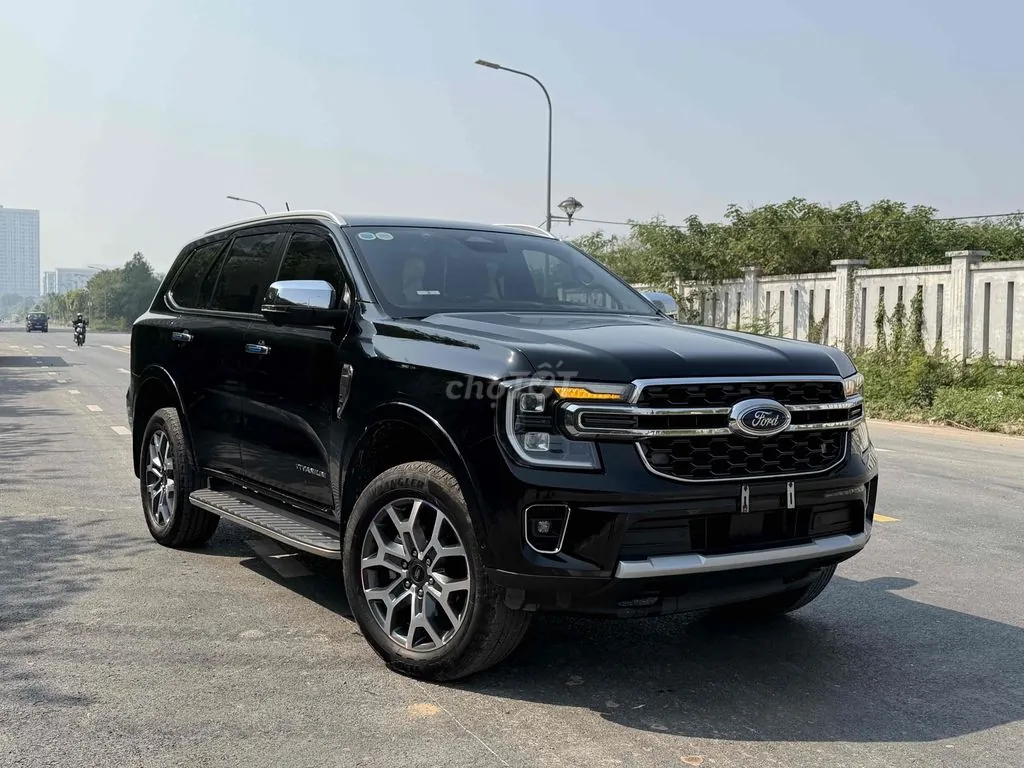 Ford Everest 2024 photo 2