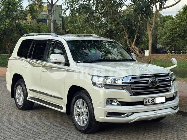 Toyota Land Cruiser 2018 photo 3