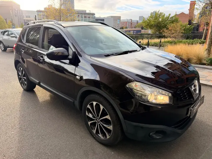 Nissan Qashqai 2013 photo 2
