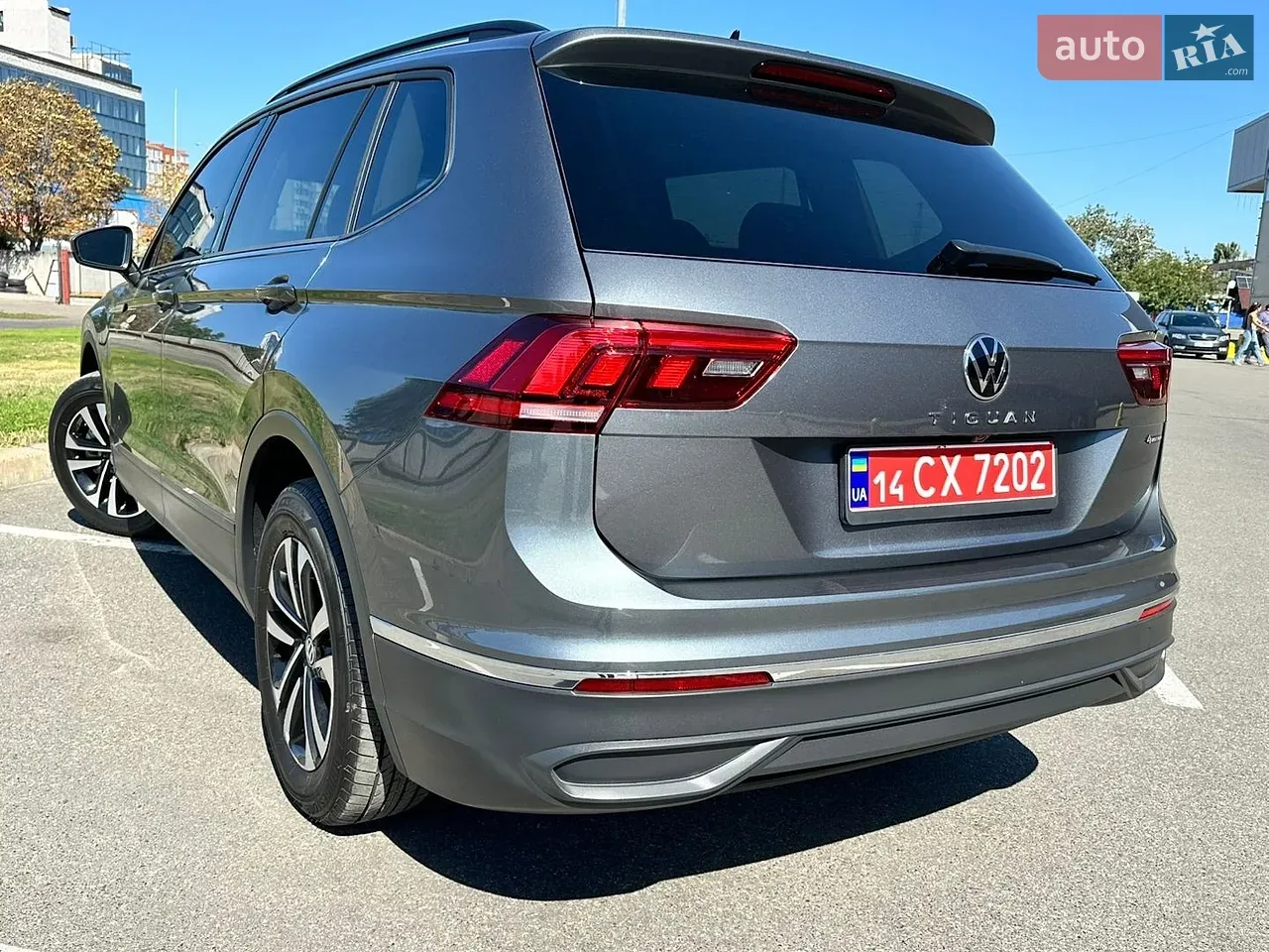 Volkswagen Tiguan 2024 photo 3
