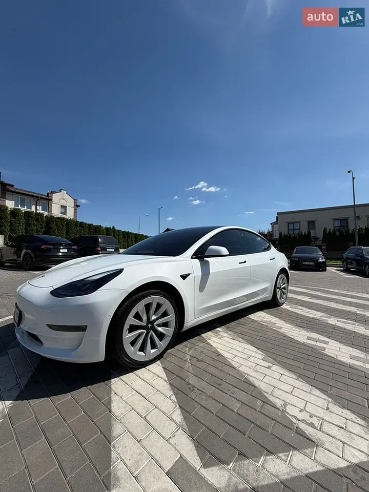 Tesla Model 3 2021 photo 5