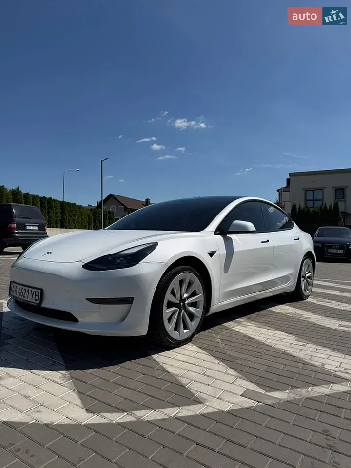 Tesla Model 3