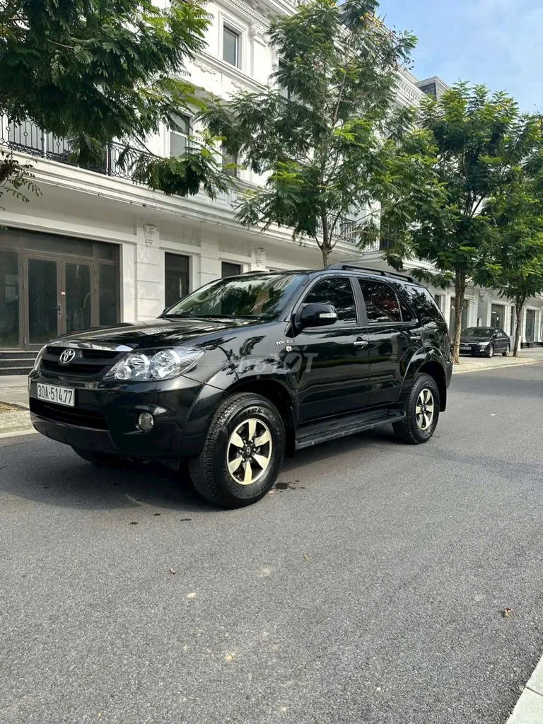 Toyota Fortuner 2007 photo 5
