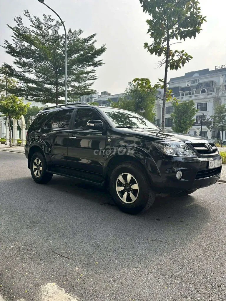 Toyota Fortuner 2007 photo 3