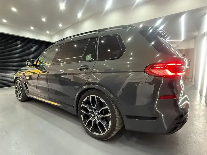 BMW X7 2023 photo 4