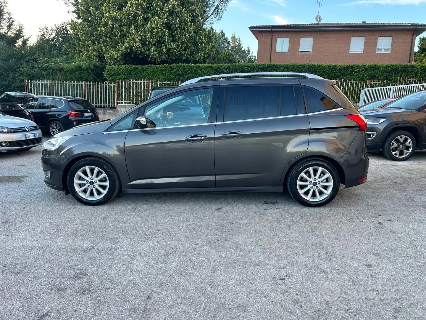 Ford C-Max 2015 photo 4