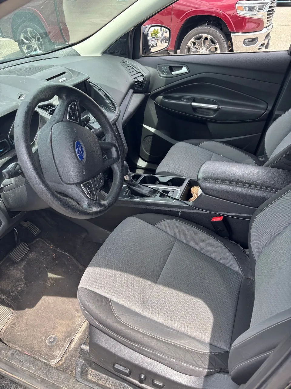 Ford Escape 2017 photo 3