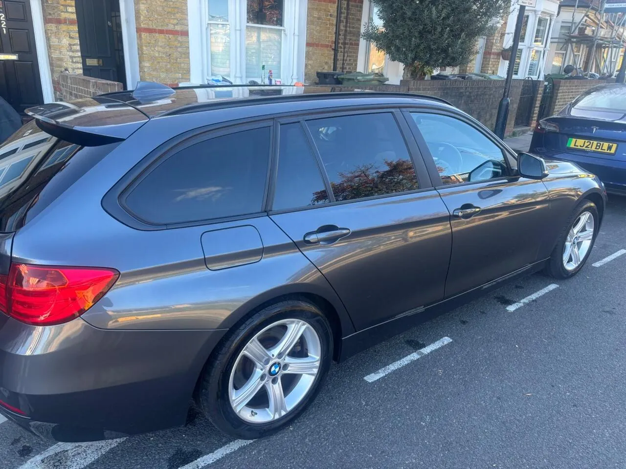 BMW 3 Series 2015 photo 3