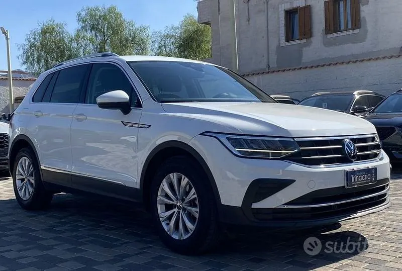 Volkswagen Tiguan 2022 photo 3
