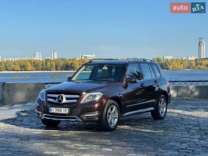 Mercedes-Benz Glk Class 2012 photo 4