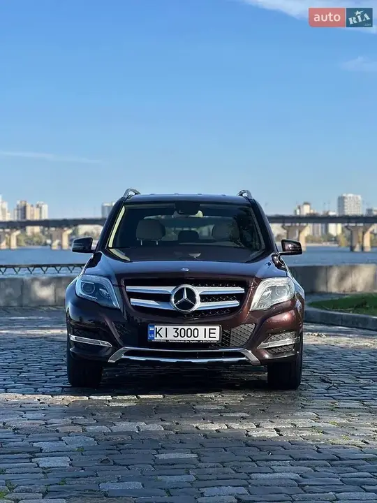 Mercedes-Benz Glk Class 2012 photo 2