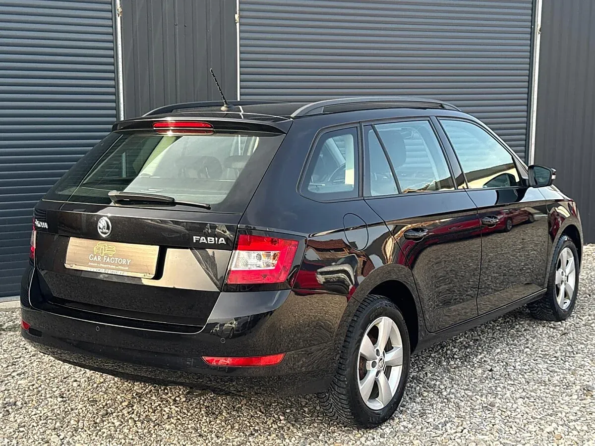 Skoda Fabia 2018 photo 2