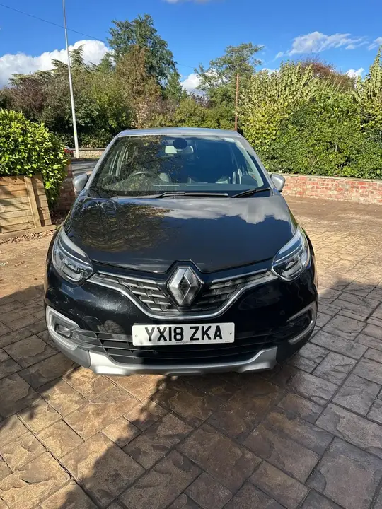 Renault Captur 2018 photo 2
