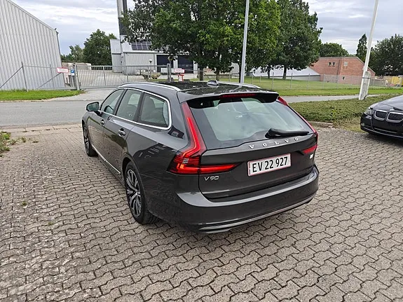 Volvo V90 2022 photo 4