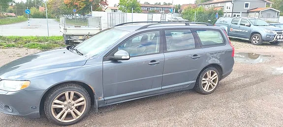 Volvo V70 2009 photo 2