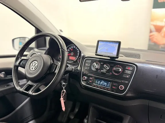 Volkswagen Up 2012 photo 2