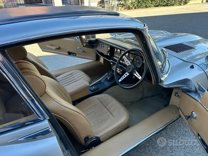 Jaguar E-Type 1972 photo 5