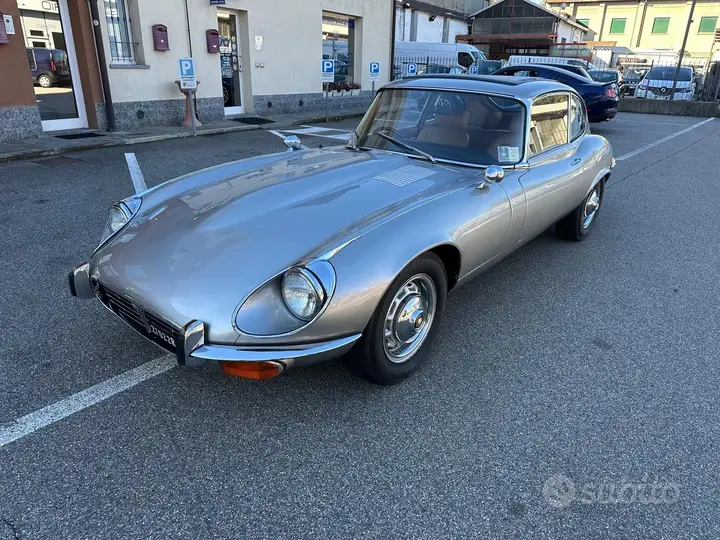 Jaguar E-Type 1972 photo 2