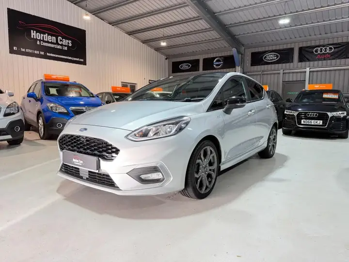 Ford Fiesta 2018 photo 2