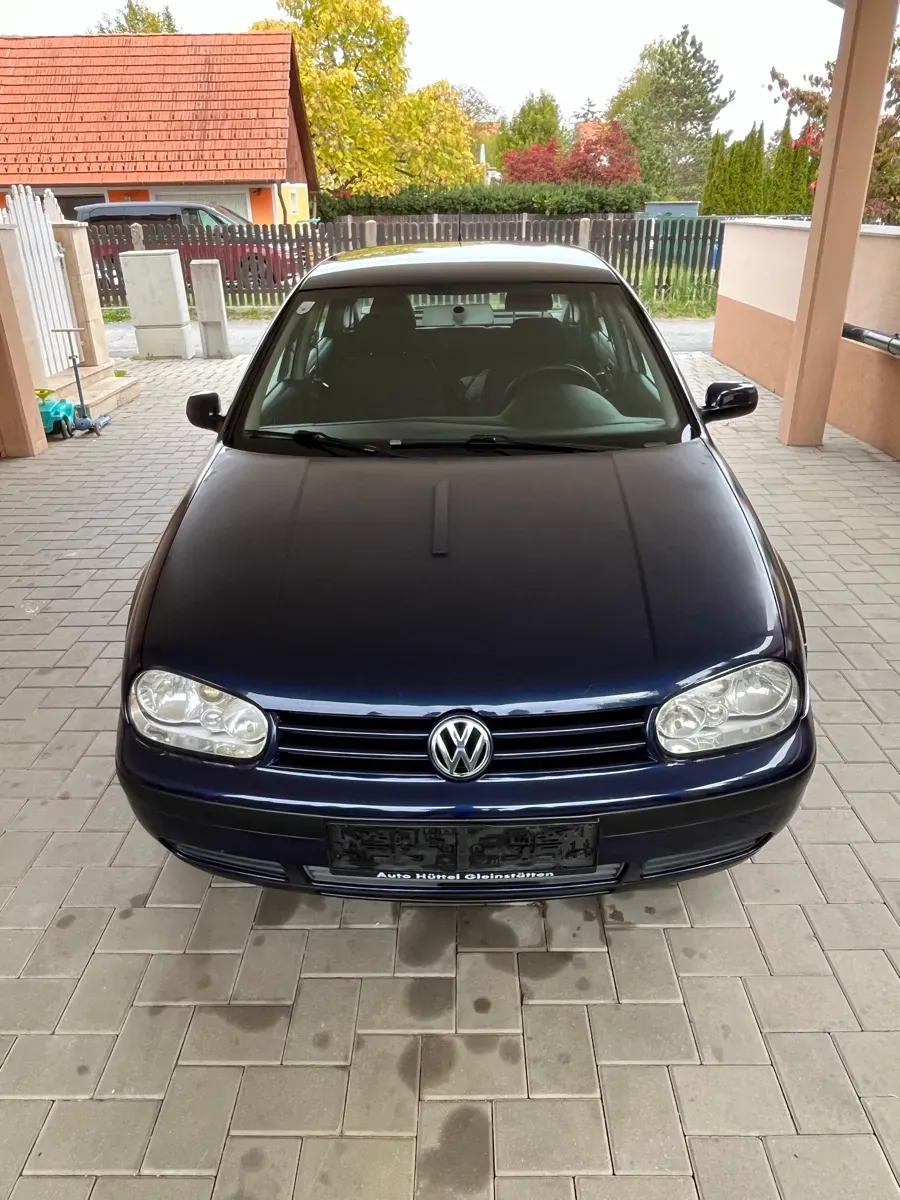Volkswagen Golf 2002 photo 3