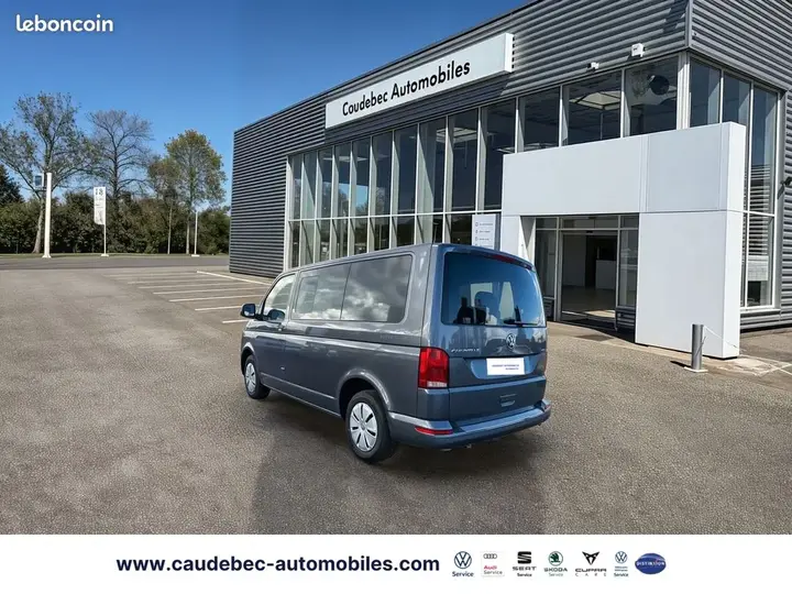 Volkswagen Caravelle 2023 photo 3
