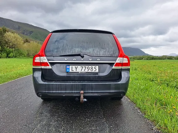 Volvo V70 2015 photo 3