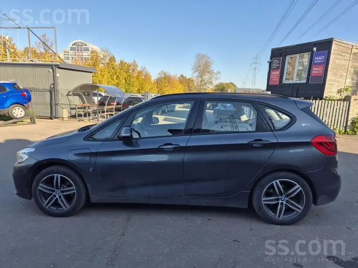 BMW 225Xe 2017 photo 5
