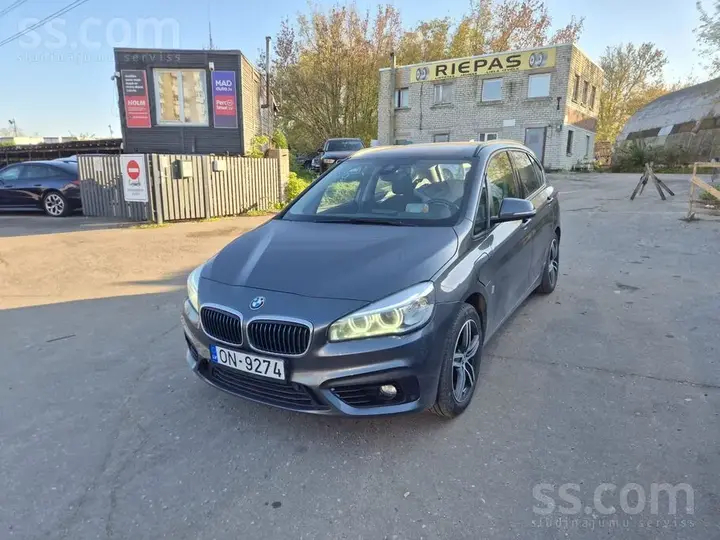 BMW 225Xe 2017 photo 4
