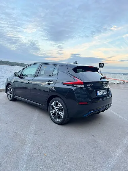 Nissan Leaf 2021 photo 3