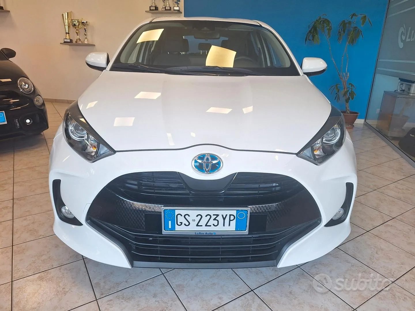 Toyota Yaris 2024 photo 2