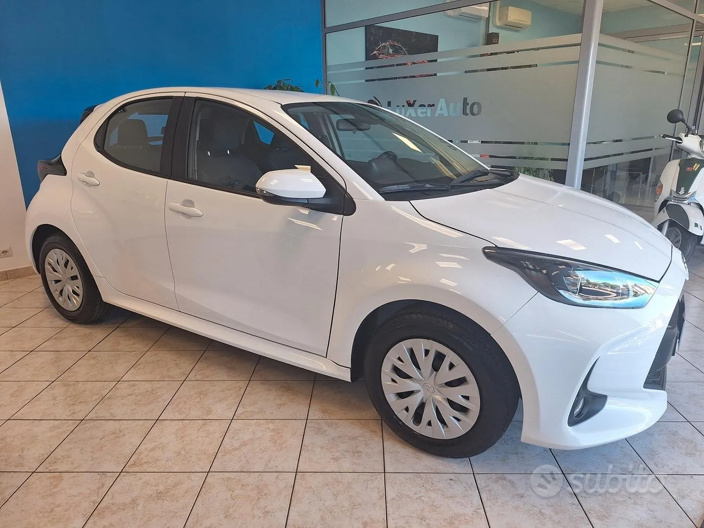 Toyota Yaris 2024 photo 3