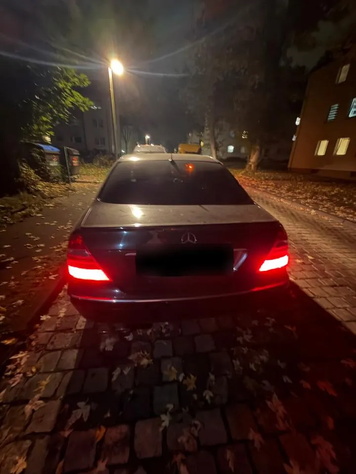 Mercedes-Benz E 200