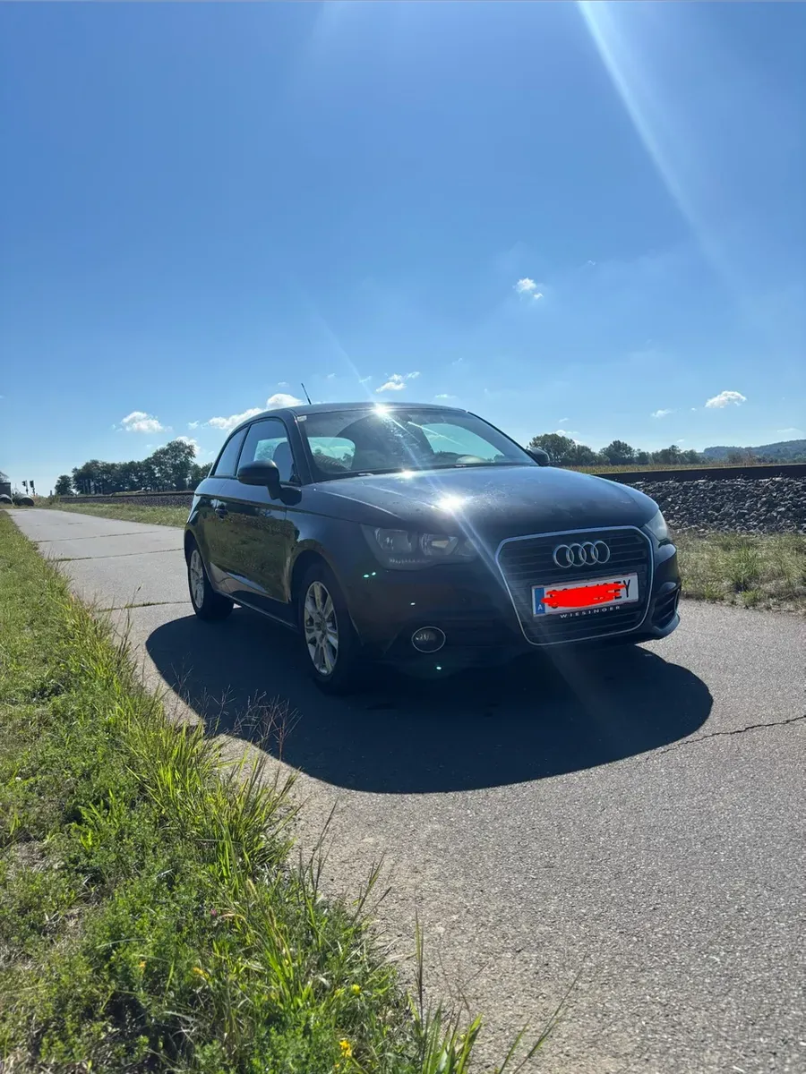 Audi A1 2011 photo 2