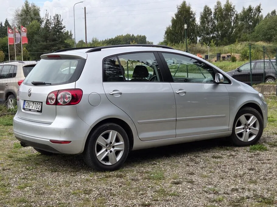 Volkswagen Golf Plus 2010 photo 2